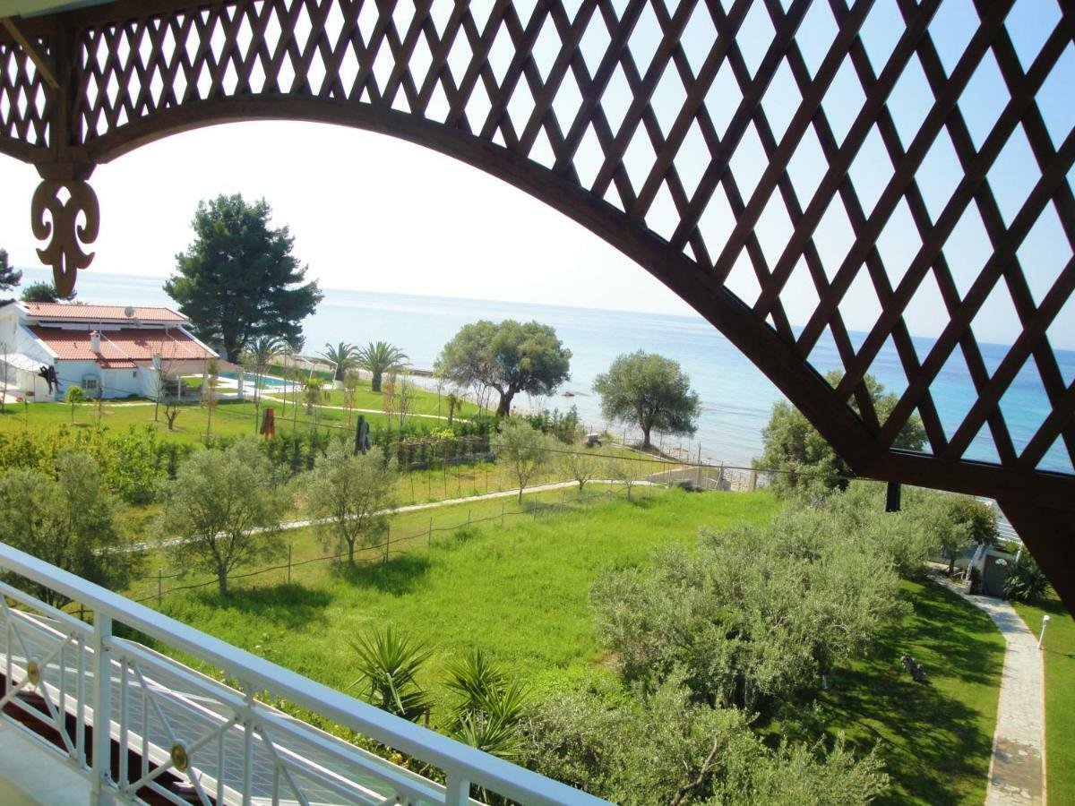 Villa Di Costa Nea Skioni Exterior photo